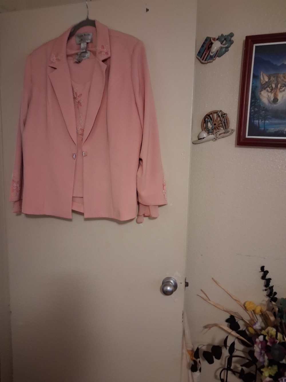 Elegant Pink Women’s 3-piece Suit